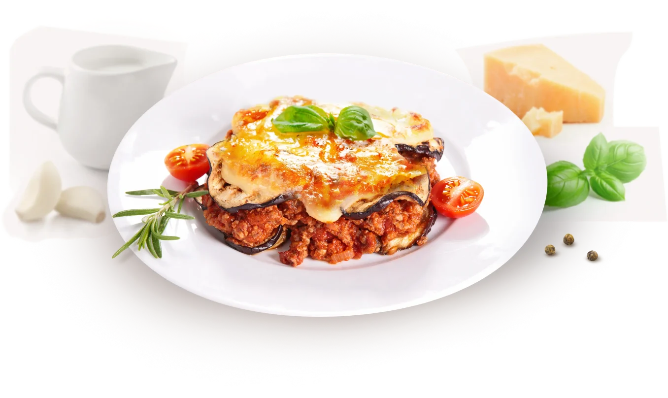 Греческая мусака с&nbsp;картофелем и&nbsp;баклажанами